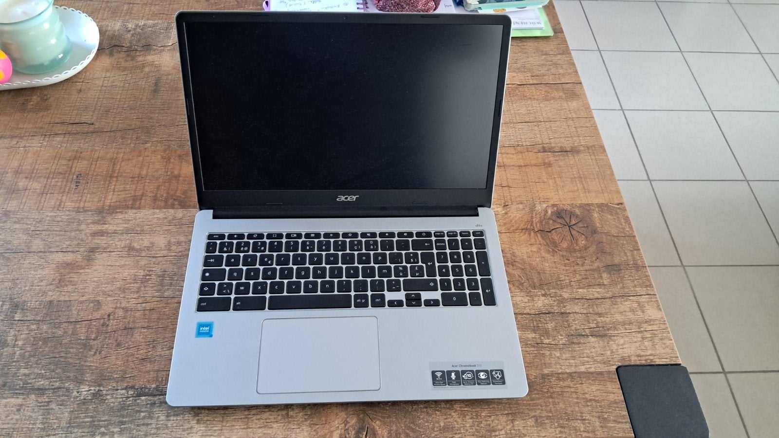 Acer Chromebook 315, Ophalen