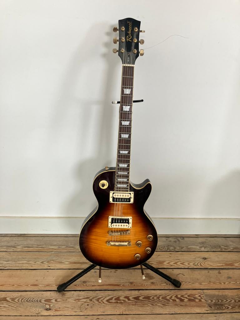 Elektrische gitaar Richwood Artist Series  RE 125, Muziek en Instrumenten, Snaarinstrumenten | Gitaren | Elektrisch, Ophalen, Zo goed als nieuw