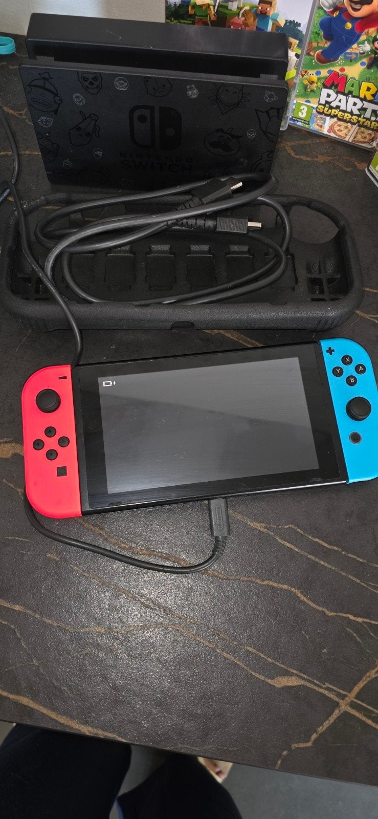nintendo switch met travelcase, beschermhoes, etc, Enlèvement ou Envoi