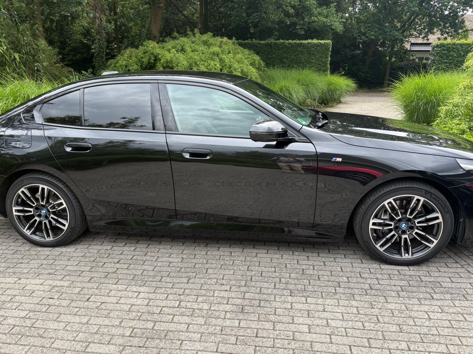 Bmw i5 xdrive 40 M pakket, Auto's, BMW, Particulier, i5, 360° camera, 4x4, ABS, Achteruitrijcamera, Adaptieve lichten, Adaptive Cruise Control