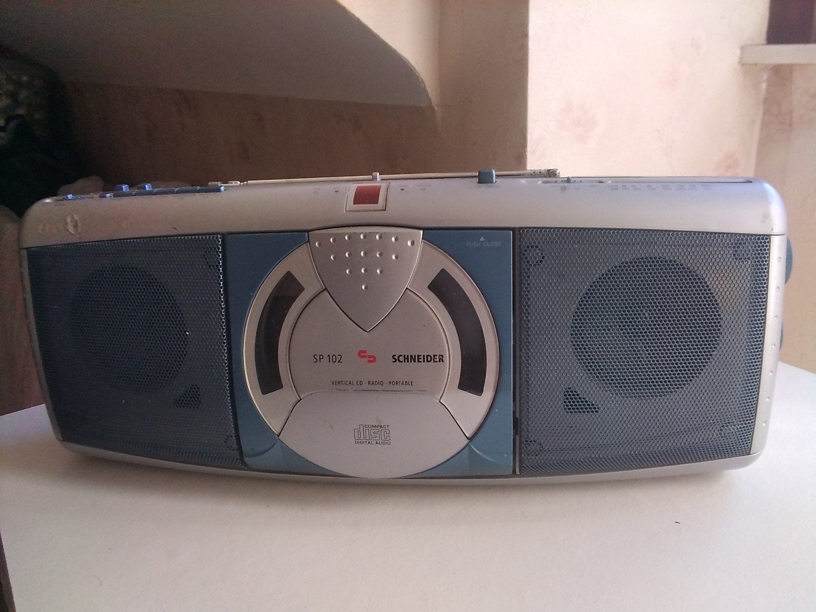 RADIO- CD SPELER SCHNEIDER SP 102, Ophalen, Radio