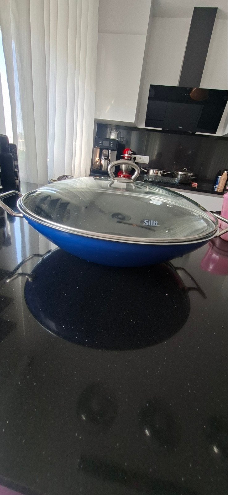 Grote WOKPAN van Silit, Enlèvement