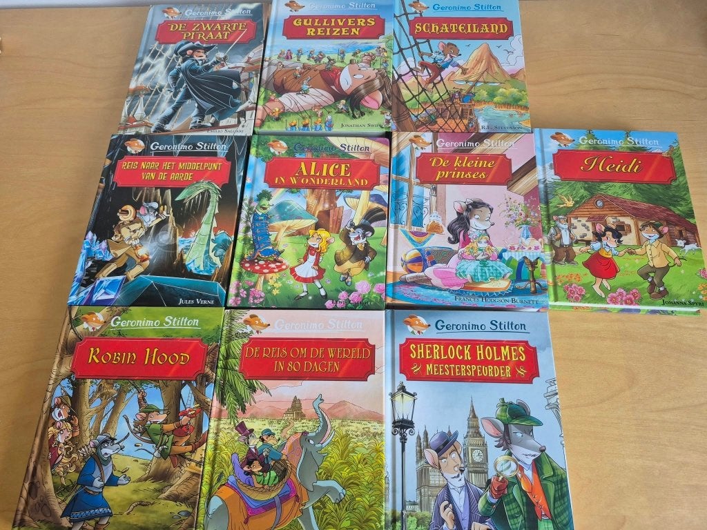 Verschillende Geronimo stilton en Thea stilton boeken., Enlèvement ou Envoi, Comme neuf
