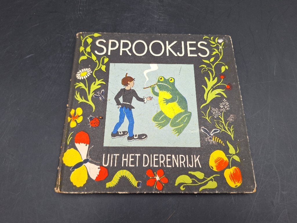 oud sprookjes boek uit het dierenrijk, jaren 50, Boeken, Ophalen of Verzenden, Gelezen