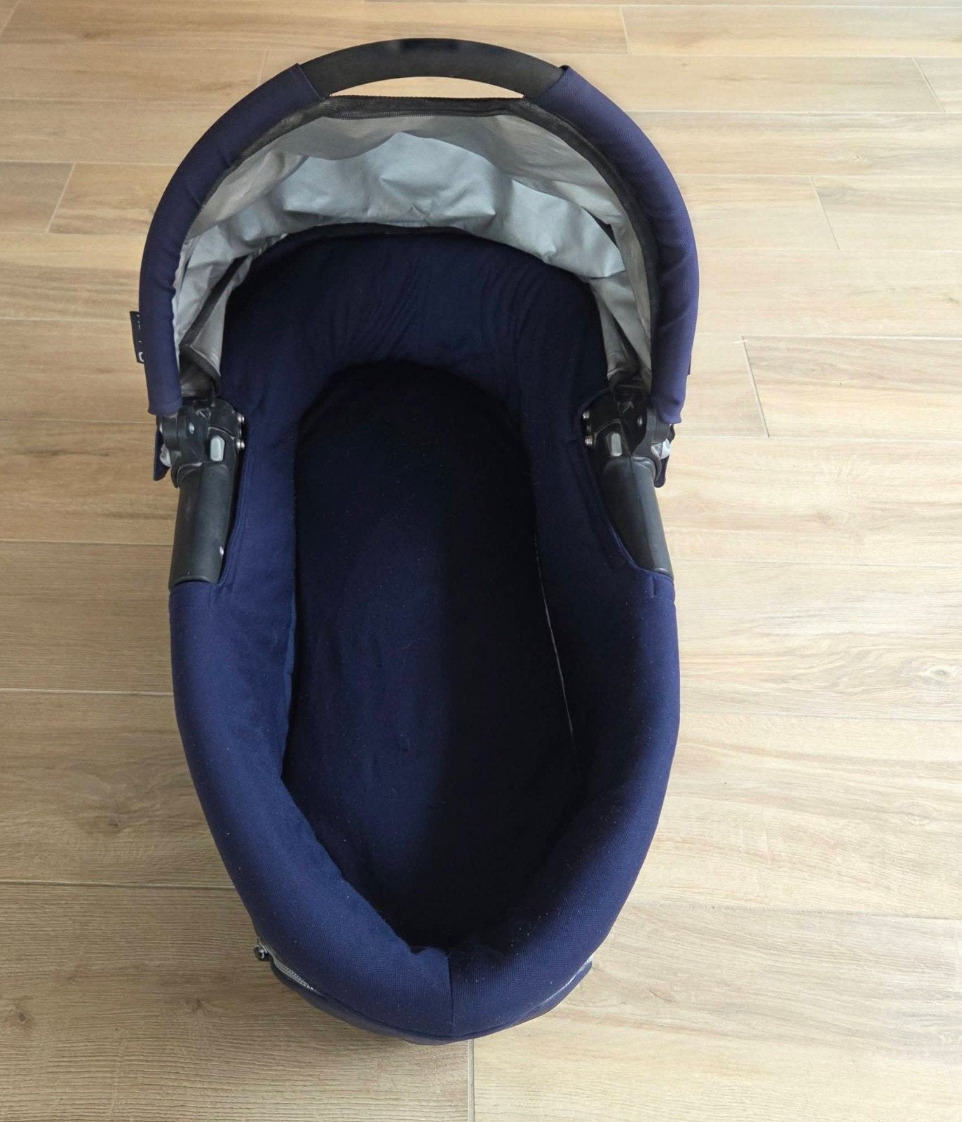 Blauwe Quinny Draagmand / Reiswieg, Kinderen en Baby's, Ophalen, Gebruikt, Quinny, Zonnekap