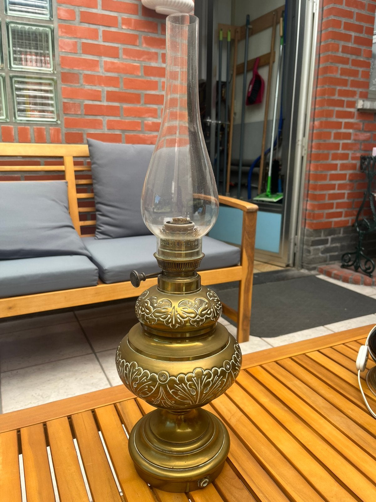 Petrol olielamp, Ophalen