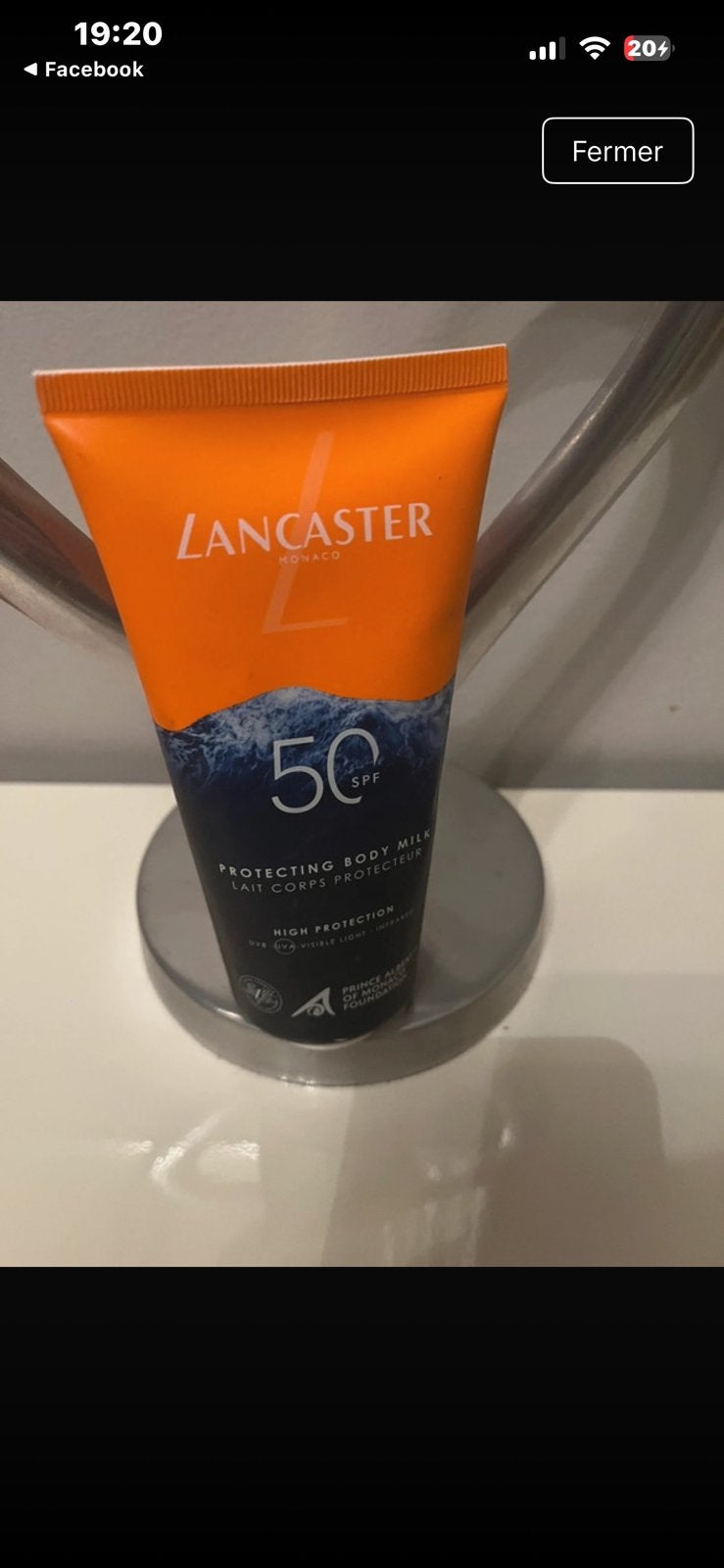 Lait Corps Protecteur SPF 50 Édit Limitée Protection Solaire, Bijoux, Sacs & Beauté, Beauté | Soins du visage, Enlèvement ou Envoi