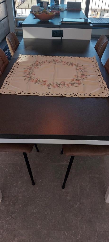 Nappe carrée ou pour table basse 84 x 84, Maison & Meubles, Tables | Tables de salon, Enlèvement, Carré