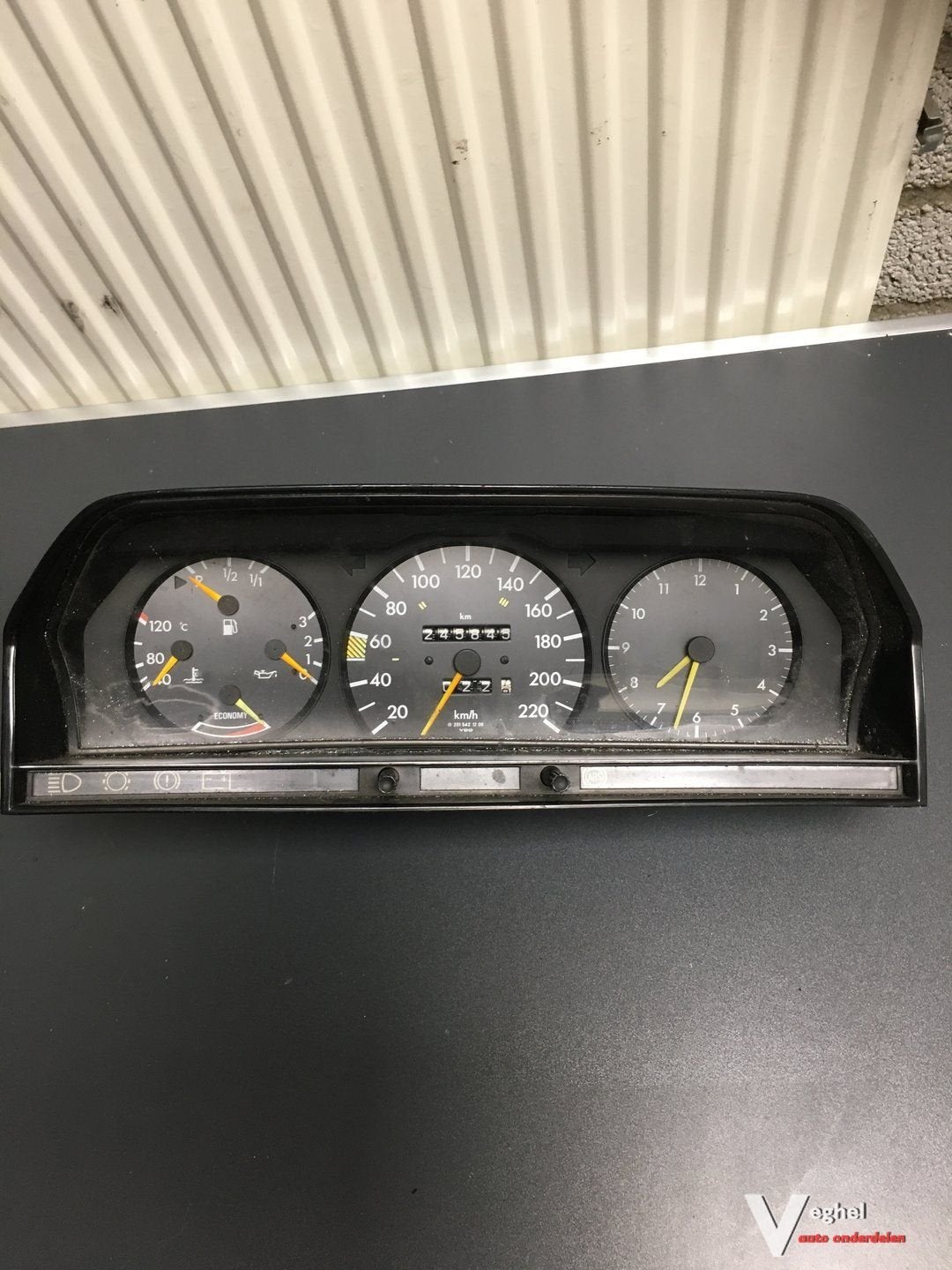 Mercedes W201 1986  Benzine      Km Tellerklok    nr:2015421, Gebruikt, -, -, Ophalen of Verzenden