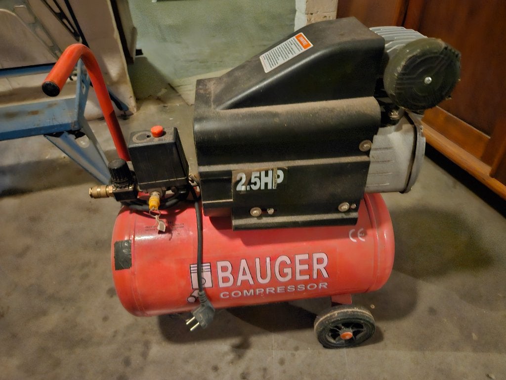 Compressor Bauger, Moins de 25 litres, Enlèvement, 200 à 400 litres/min, Utilisé