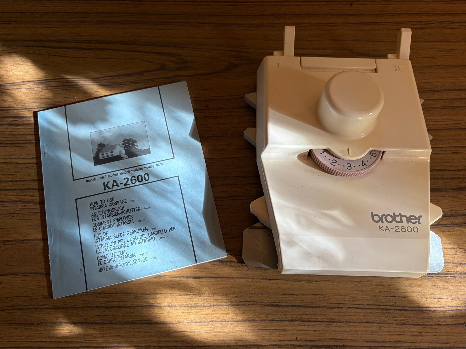 Breimachine brother intarsia KA2600, Hobby en Vrije tijd, Ophalen of Verzenden, Gebruikt