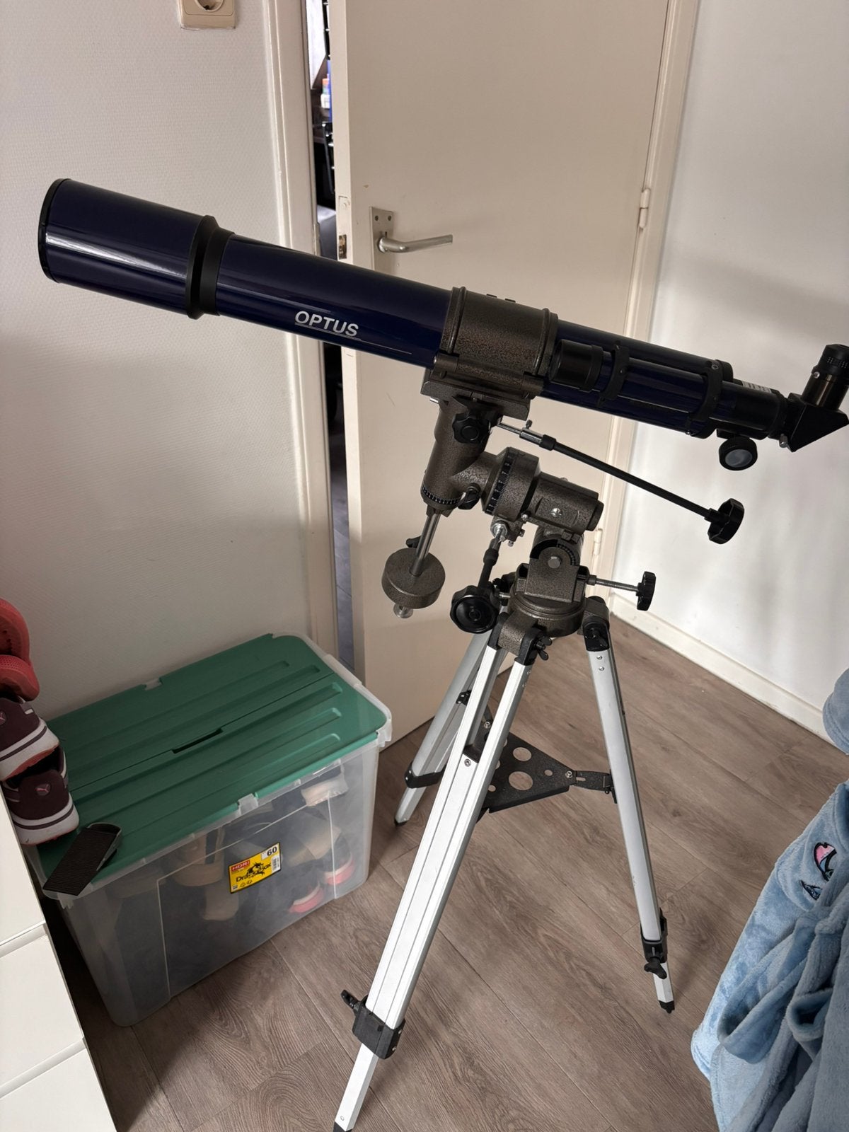 Telescoop met staander, Audio, Tv en Foto, Ophalen, Zo goed als nieuw, Met statief