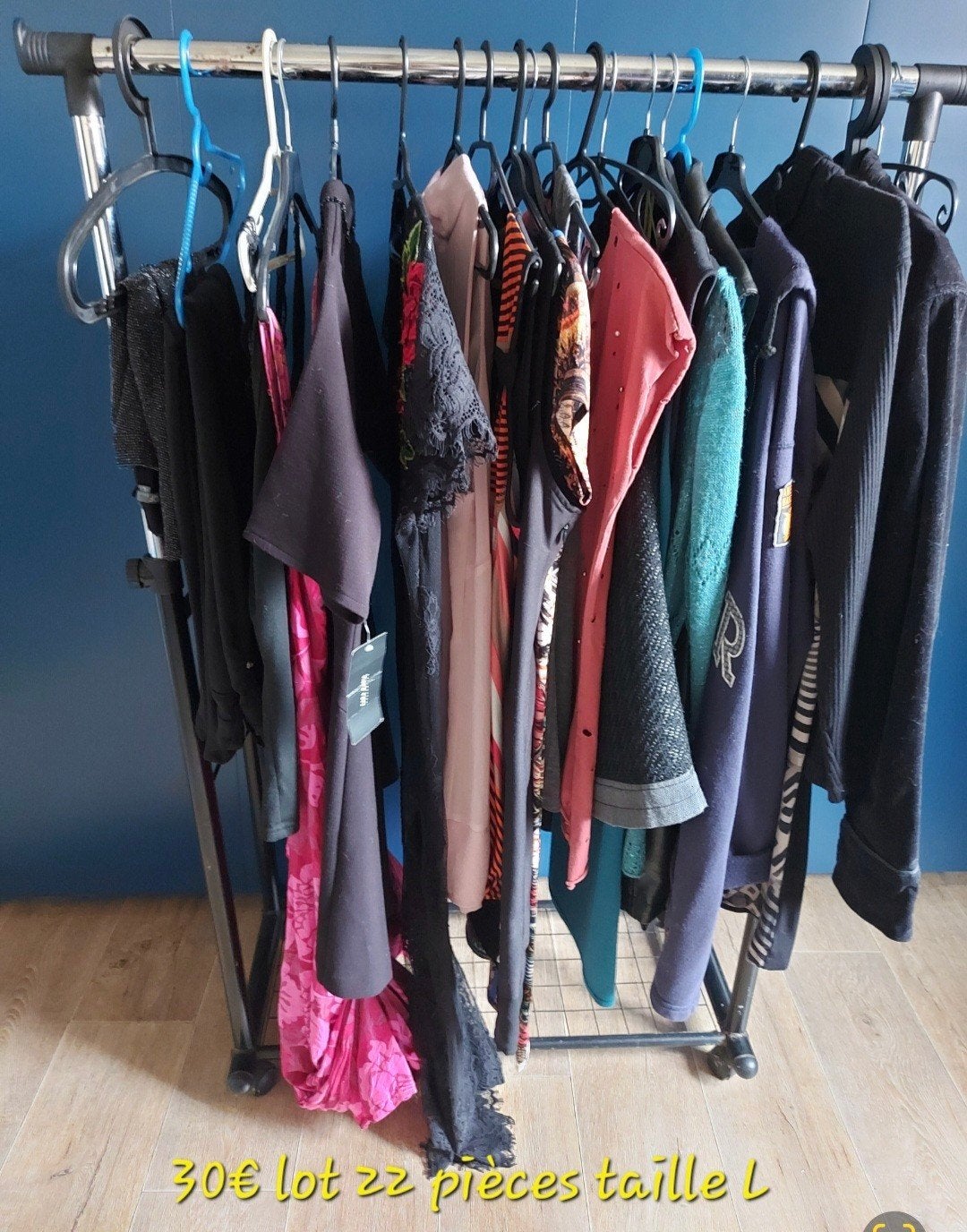 Lot vêtements +- 150 pièces, Vêtements | Femmes, Portants à vêtements