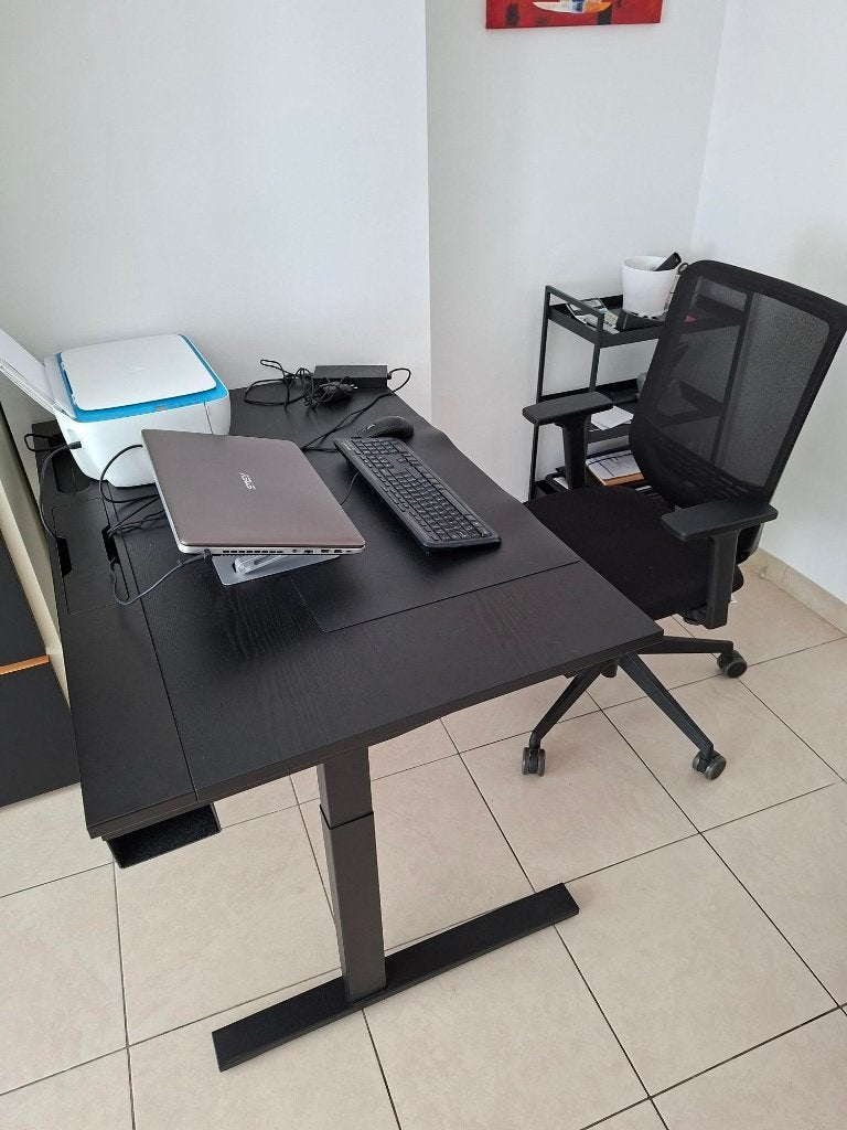 Table et chaise de bureau en très bon état, Réglable en hauteur, Bureau d'ordinateur, 120 cm, Comme neuf