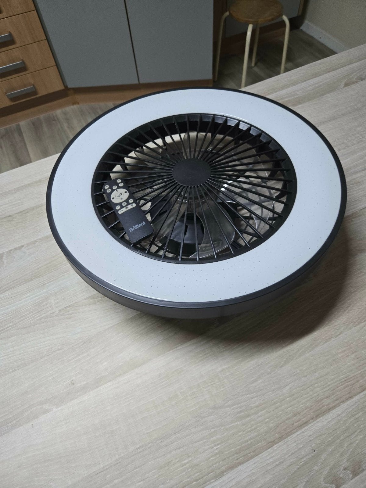 Plafnier avec lumière plusieurs couleurs, Electroménager, Enlèvement