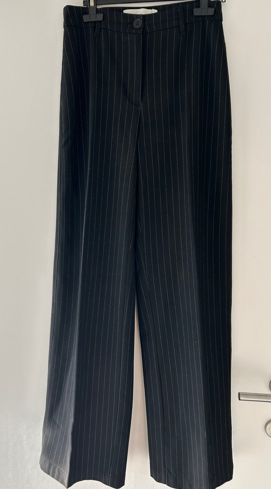 gestreepte geklede damesbroek mt 36 Bershka, Kleding | Dames, Zwart, Ophalen of Verzenden, Maat 36 (S), Lang
