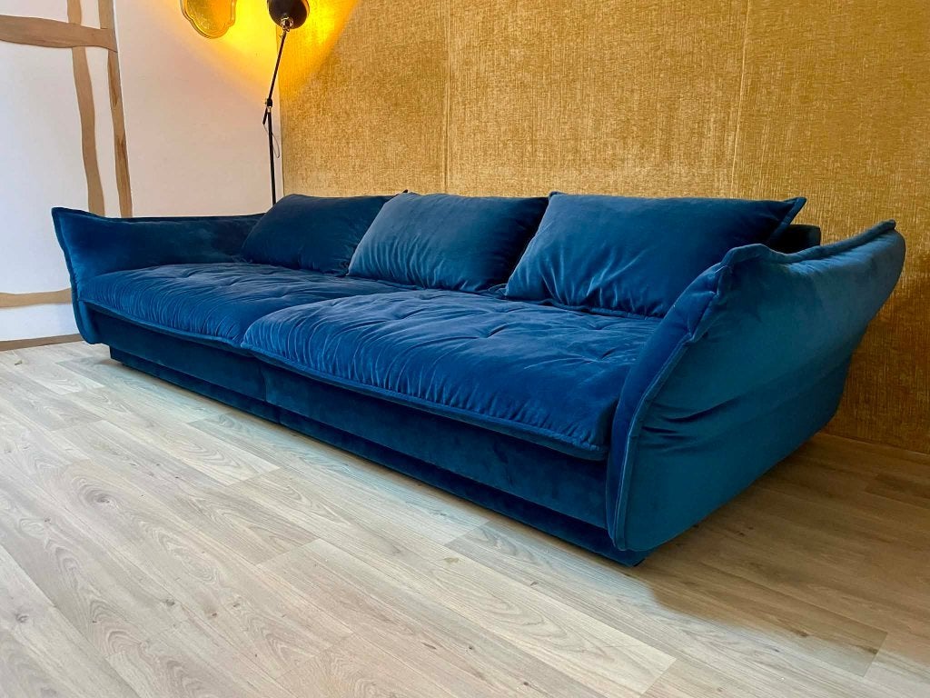 Canapé droit en velours bleu (urgent !), Maison & Meubles, Enlèvement, Utilisé