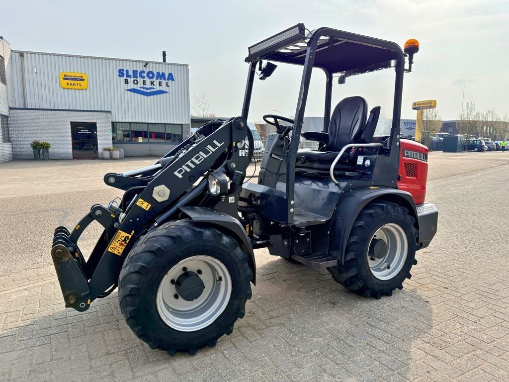 PITBULL X28-45CRT Shovel, Wiellader of Shovel