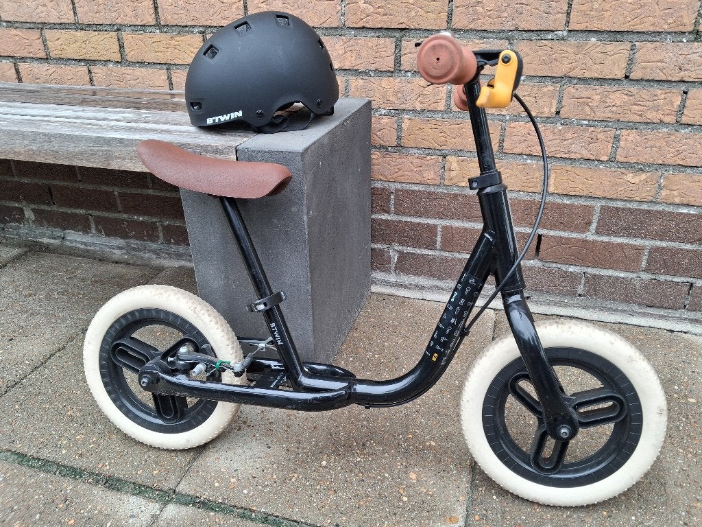 Loopfiets +helm, Ophalen, Zo goed als nieuw, Loopfiets