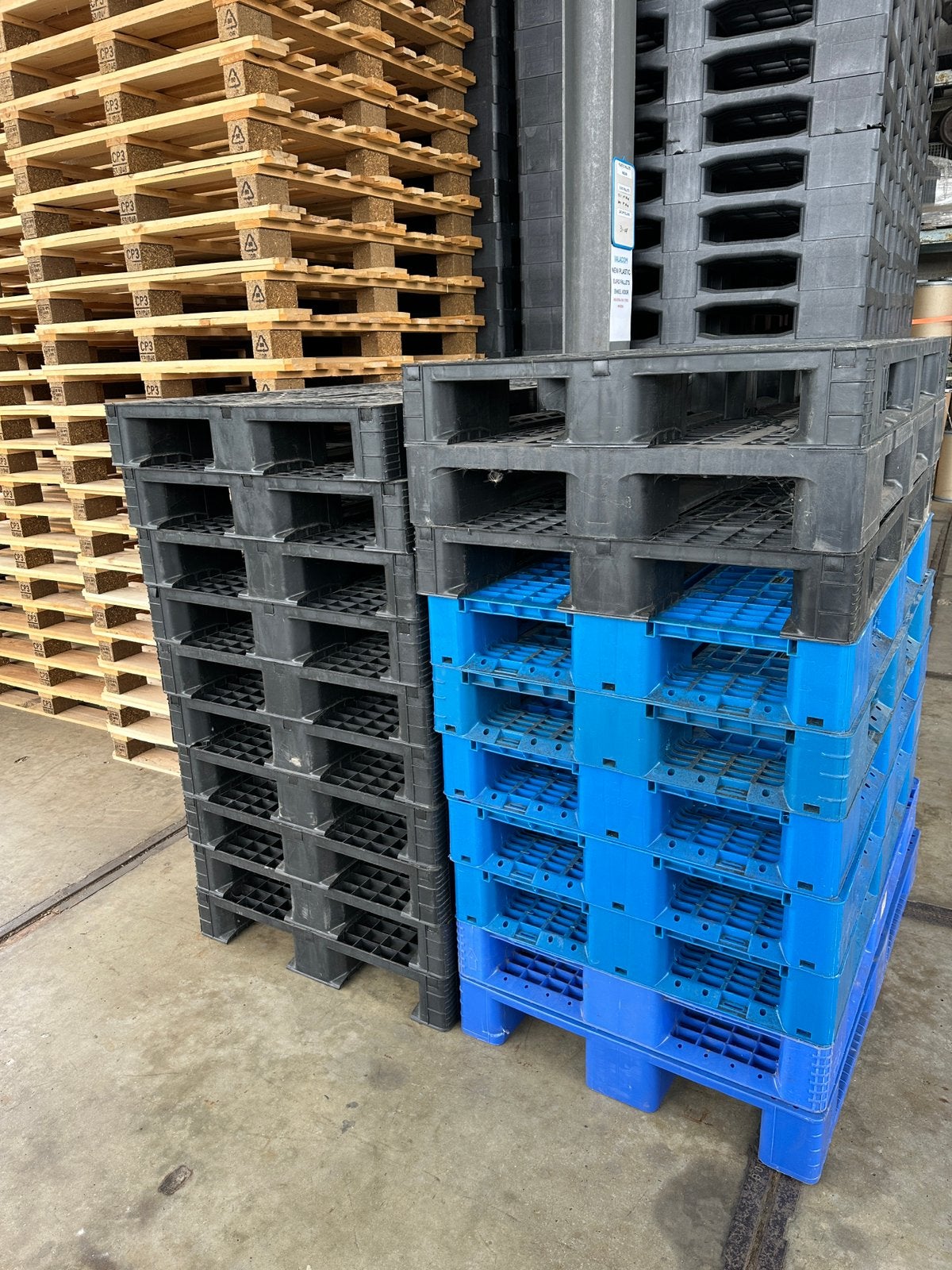 Kunststof/plastic pallets, Doe-het-zelf en Bouw, Ophalen, Gebruikt