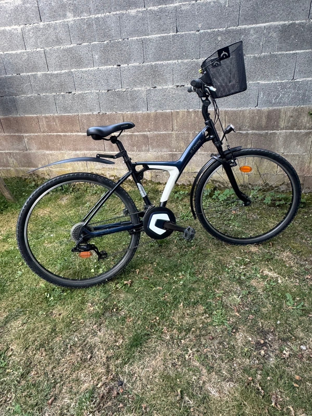 VTT BTWIN b’original 500 28 pouces 21V avec panier., Vélos & Vélomoteurs, Vélos | VTT & Mountainbikes, Autres marques, Frein sur jante