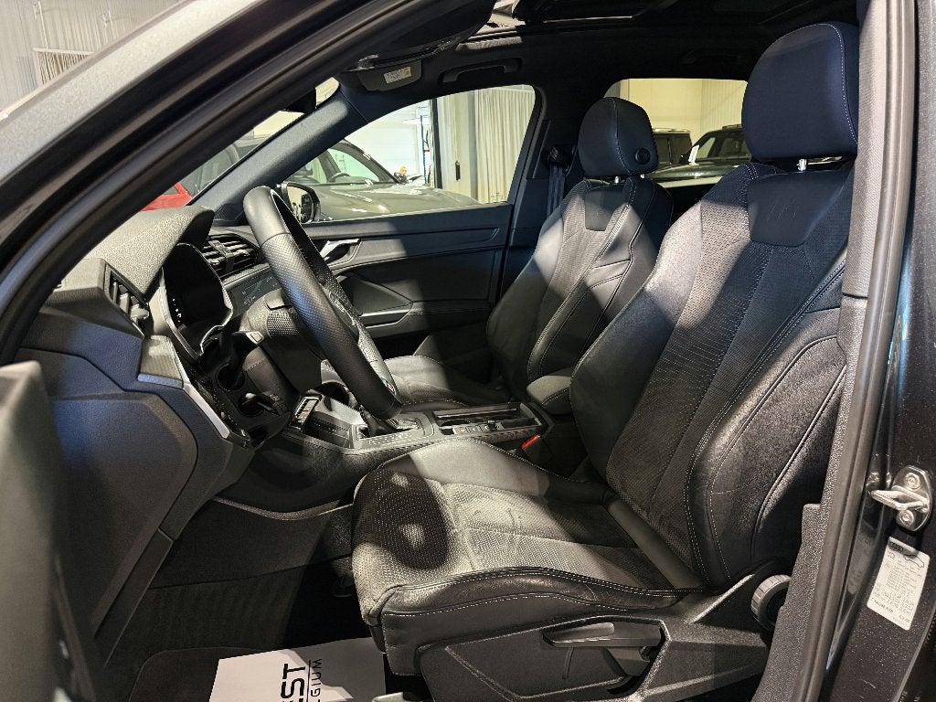 Audi Q3 2020 photo 3
