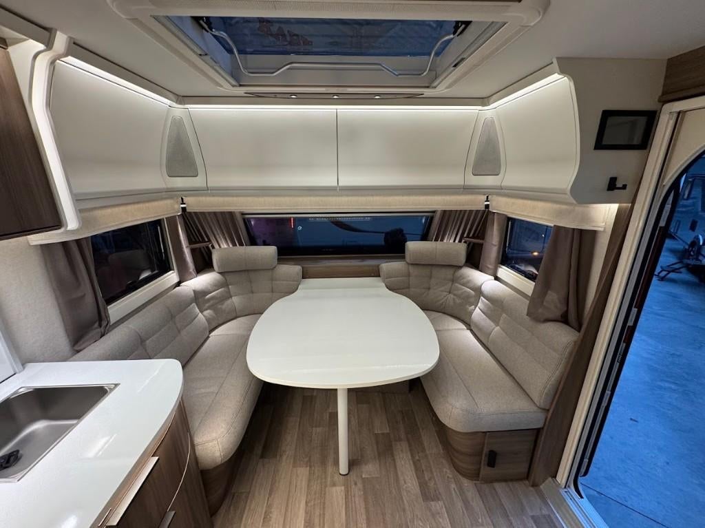Kabe Smaragd 540 GLE KS 2026, Caravans en Kamperen, 2 aparte bedden, Rondzit, 7 tot 8 meter, Bedrijf