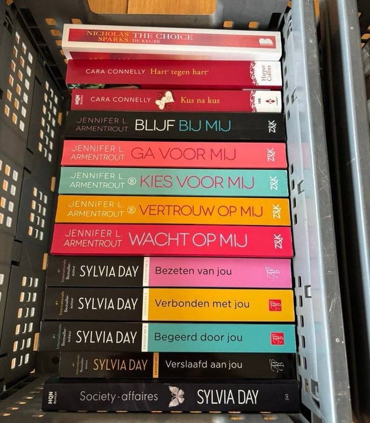Allerlei romans (chicklit en new adult), Boeken, Ophalen, Zo goed als nieuw