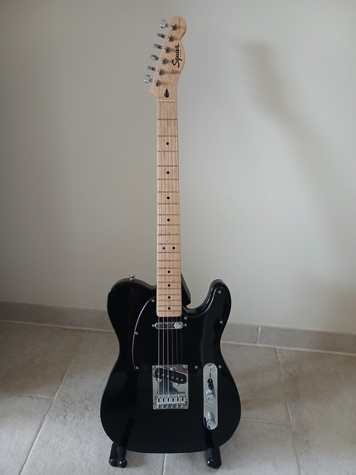 Squier Telecaster Affinity series SS all Black, Muziek en Instrumenten, Ophalen, Fender