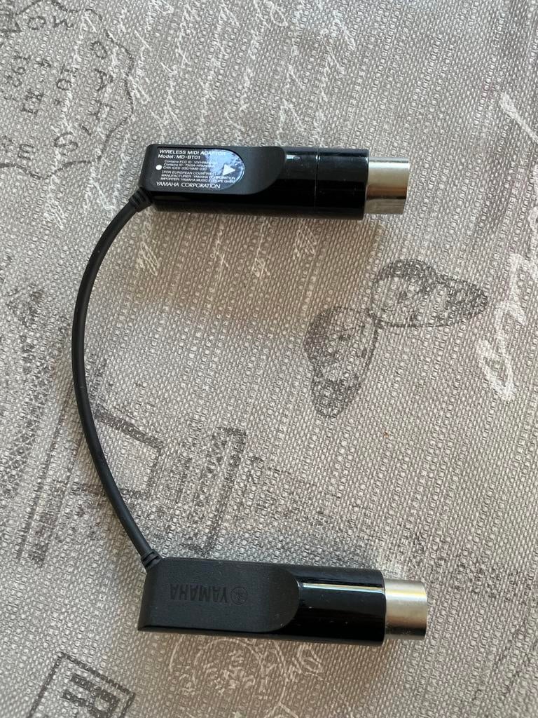 Yamaha MD-BT01 Wireless MIDI Adapter (Bluetooth MIDI), Ophalen, Zo goed als nieuw