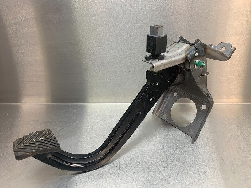 REMPEDAAL ABS Hyundai i20 (GBB) (|32800C8100|), Gebruikt, Hyundai