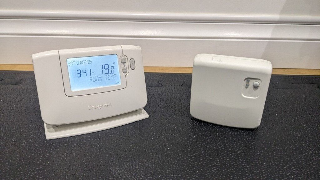 Draadloze Honeywell CM927 thermostaat, Doe-het-zelf en Bouw, Ophalen of Verzenden, Zo goed als nieuw