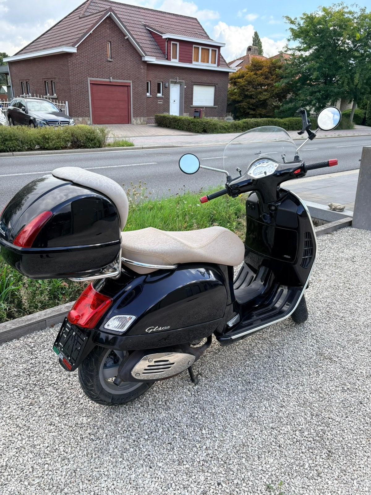 Piaggio Vespa Gts 125cc - 2009 - 11 000 Km - Top case, Motos, Scooter, 125 cm³, Particulier, Automatique