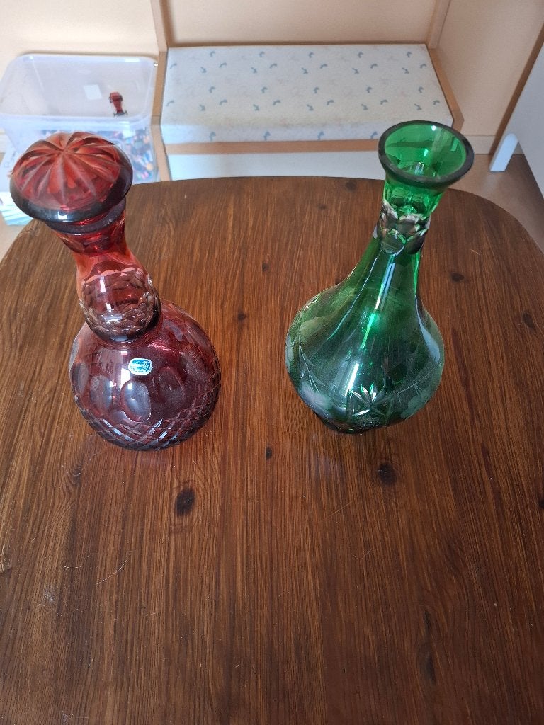 2 karaf kristal, Enlèvement
