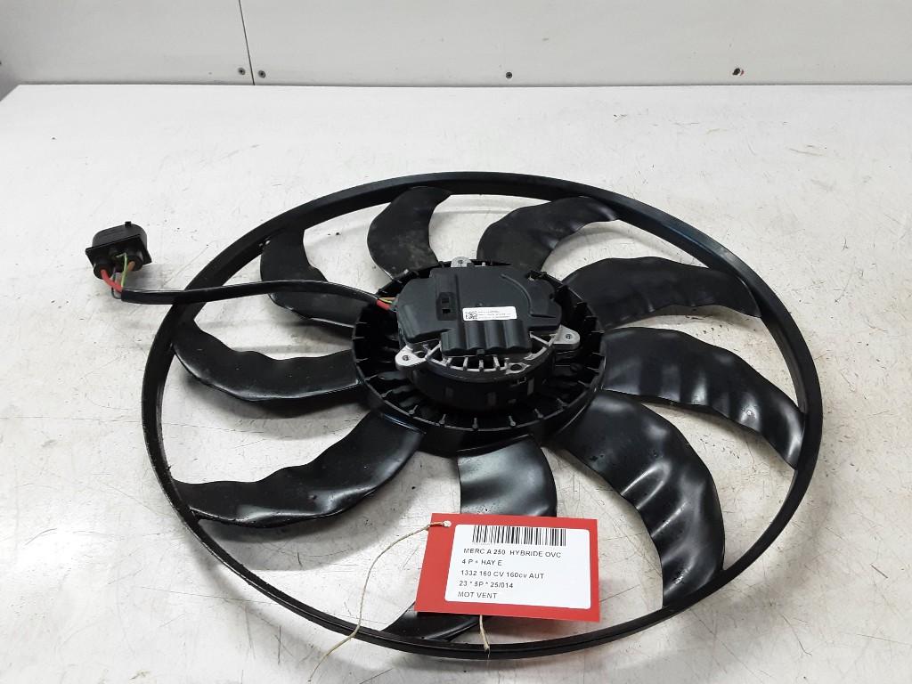 VENTILATEUR RADIATEUR MOTEUR A (177.0) (G12488-100), Mercedes-Benz, Mevr. I. Hauben, Utilisé, Rue de l'Espoir 34 34
4030  GRIVEGNÉE, BE