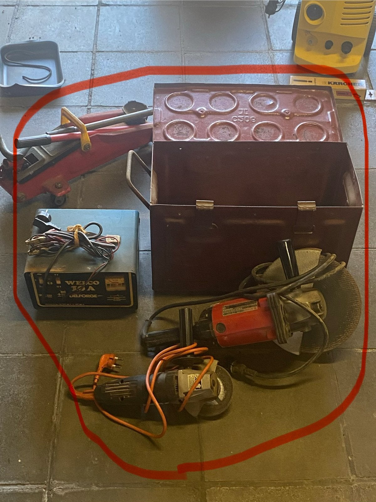 Oude slijpmachines, …, Enlèvement, Utilisé