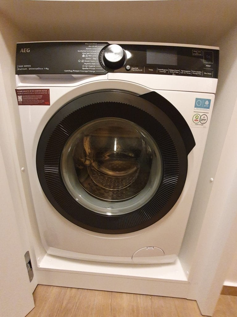 Machine à laver AEG LR76U964 ProSteam New, Electroménager, Neuf, 85 à 90 cm, 1600 tours ou plus, Chargeur frontal