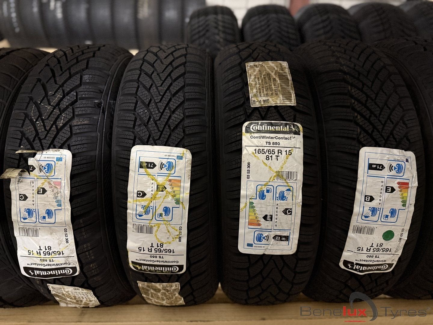new snow 165/65R15 Continental 165/65 R15 165/65/15 1656515, Auto-onderdelen, 15 inch, -, -, Nieuw