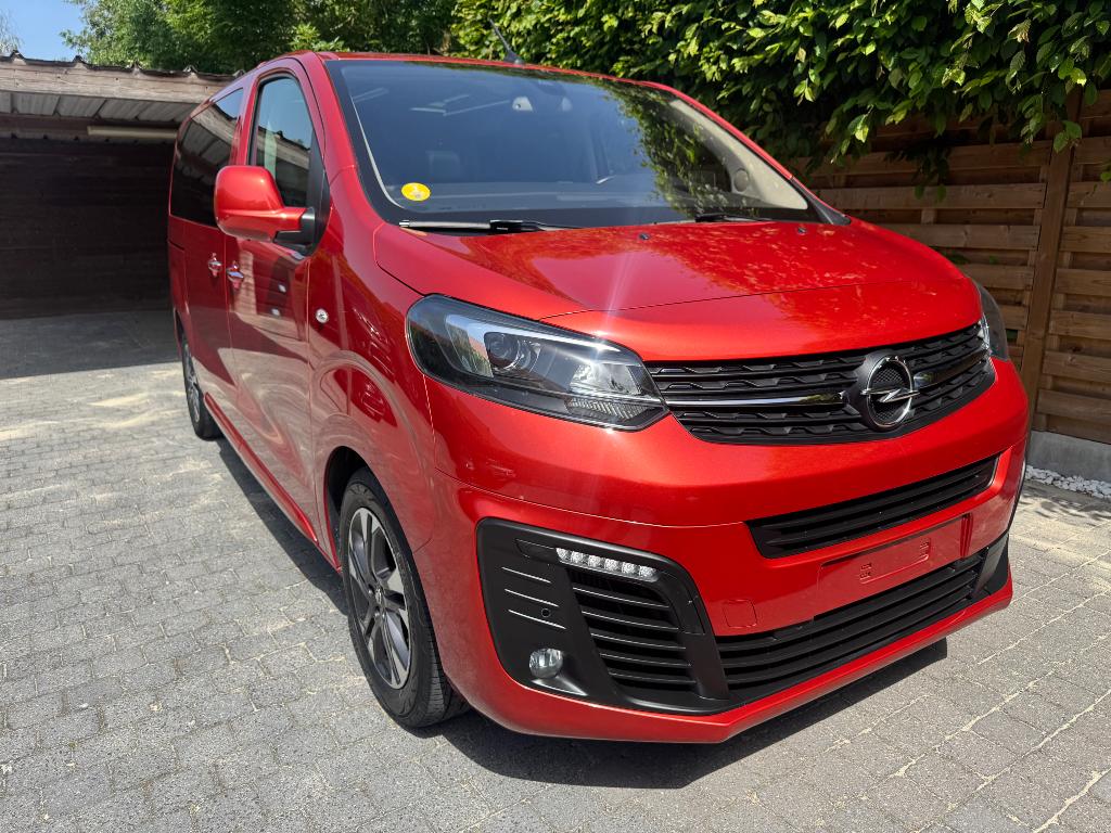 Emplacement de l'Opel Zafira Tourer Vivaro 8, Cuir, 8 places, Achat, Euro 6