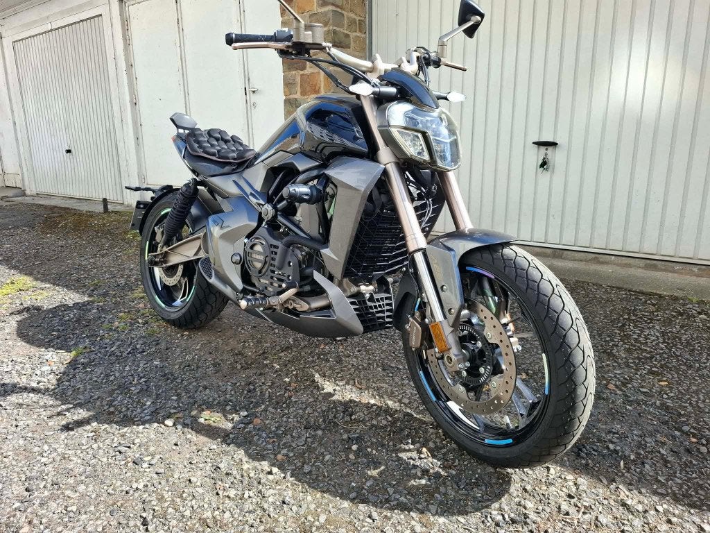a vendre zontes v310 parfait état 2021 10200km, Motos, 312 cm³, Particulier, Permis Moto A2 minimum, Éclairage LED