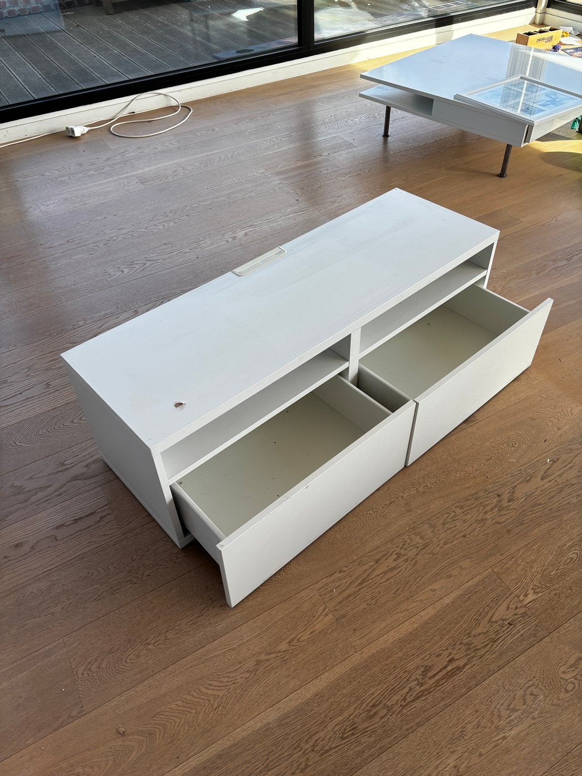Ikea Tv table, Maison & Meubles, Enlèvement, Utilisé