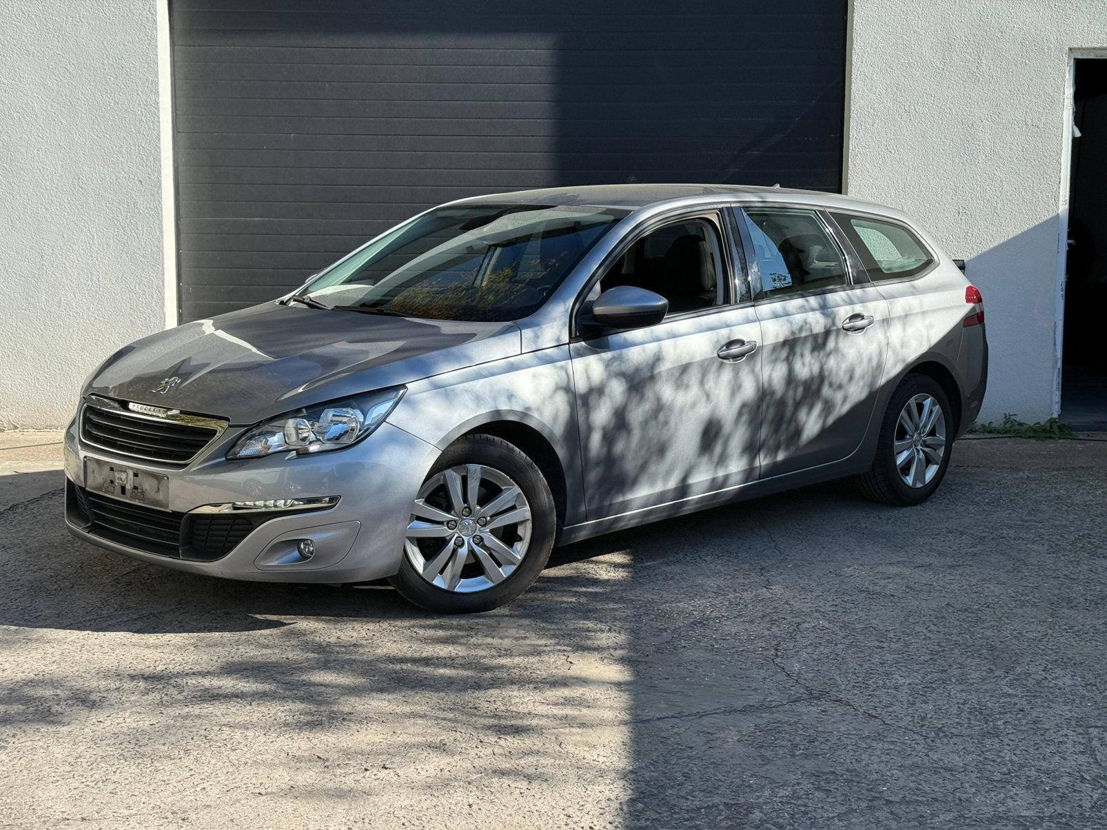 PEUGEOT 308 1.6HDI 120 CH AUTOMATIQUE EAT6 CARPLAY EURO 6, Auto's, Automaat, Euro 6, Bedrijf, 5 deurs