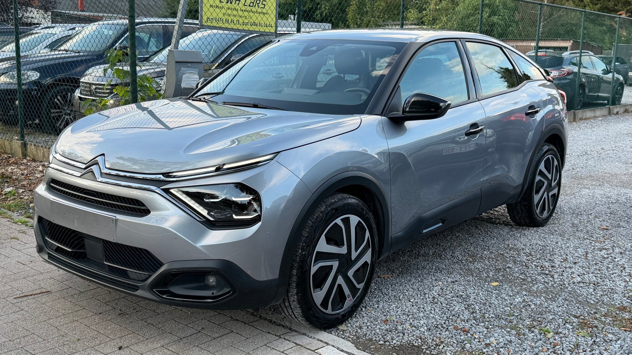 Citroën C4 1.2 benzine Automaat bj 2021 km (automatique), Autos, Citroën, Cuir, Argent ou Gris, Achat, Euro 6
