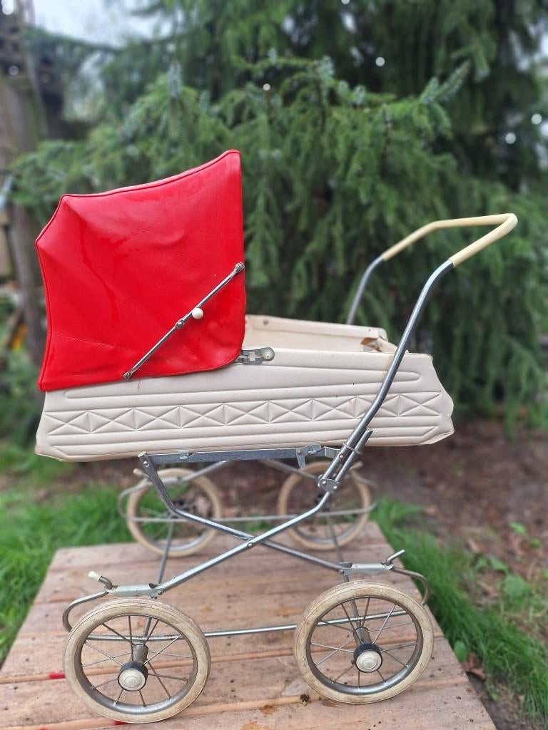 Retro poppenwagen, Enlèvement