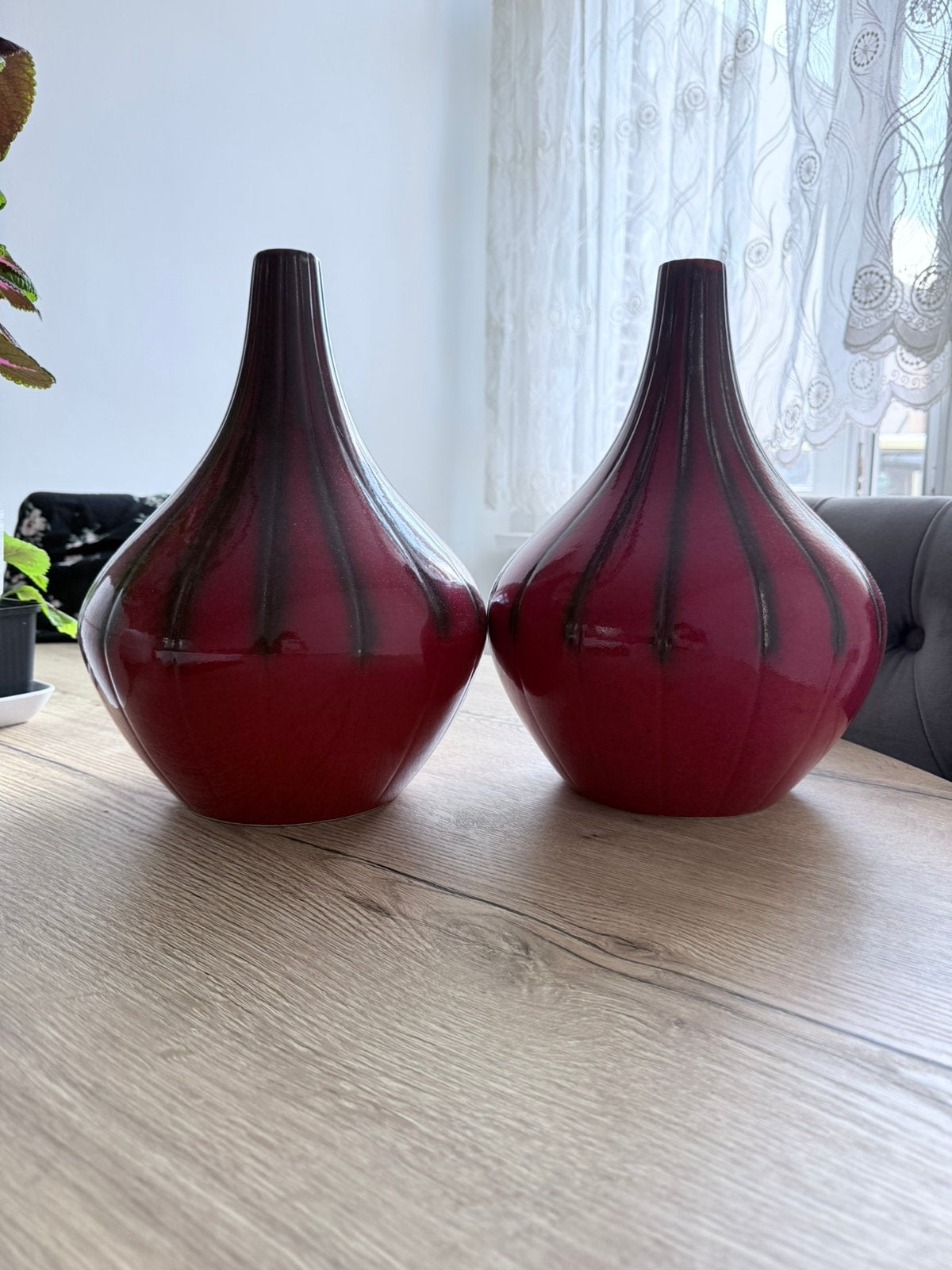 Set van 2 rode vazen, Ophalen, Zo goed als nieuw, Rood