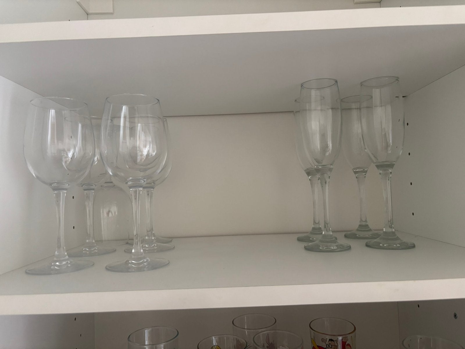 Wijn en champageglazen, Ophalen, Zo goed als nieuw