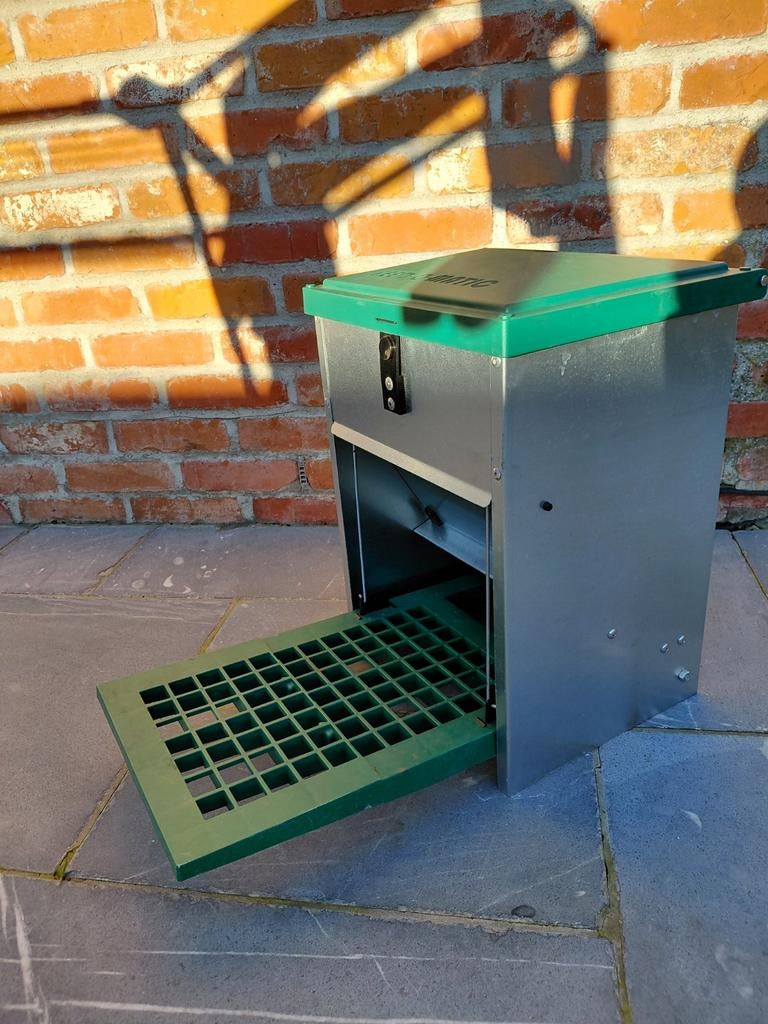 Kippenvoer automaat, Dieren en Toebehoren, Ophalen