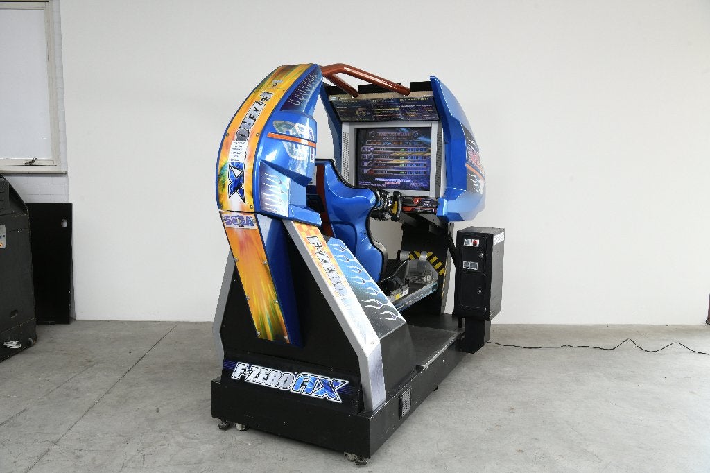 Sega F-Zero AX Deluxe Arcade Machine – Veiling 21 Nov, Ophalen