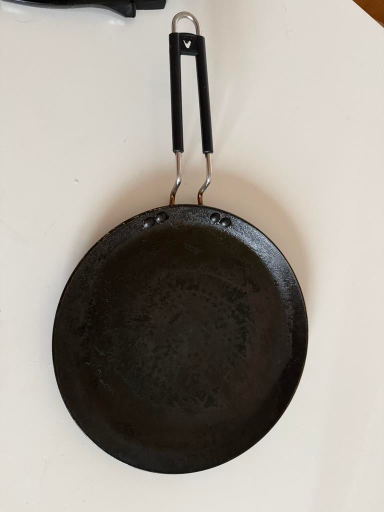Grote gietijzeren, Maison & Meubles, Cuisine | Casseroles & Poêles, Utilisé, Autres types, Fonte, Plaques à induction, Enlèvement