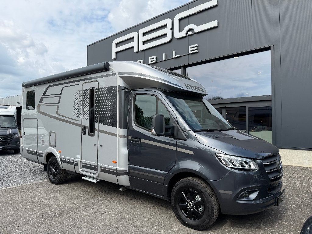 Hymer B-MC T 600, Jusqu'à 4, 6 à 7 mètres, Diesel, Siège en L